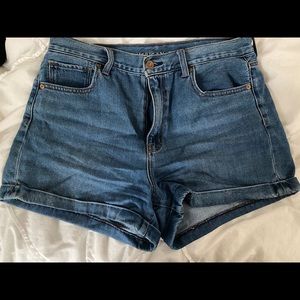 AE mom shorts